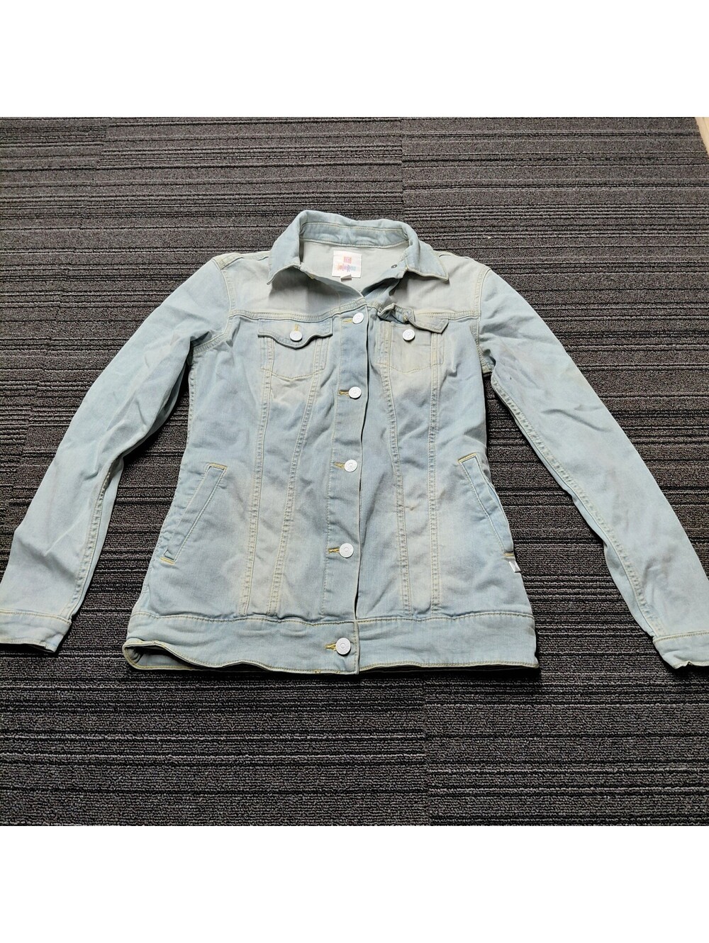 LuLaRoe Denim Jacket Womens XS Light Wash Stretch Jean Trucker Button Front